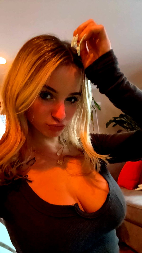 kaitlyn_krems snapchat image archive image