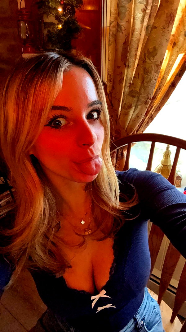 kaitlyn_krems snapchat image archive image