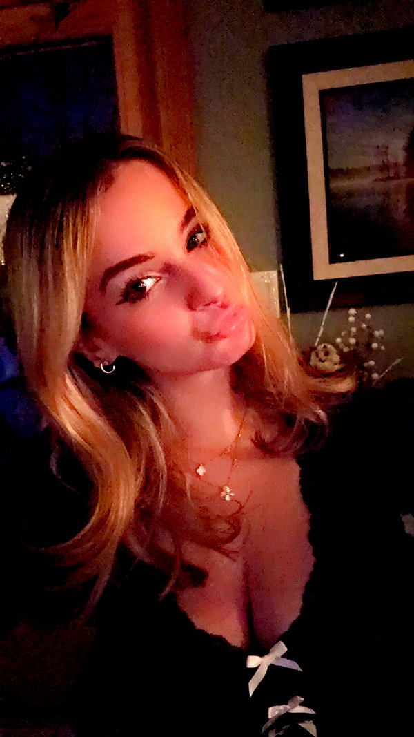kaitlyn_krems snapchat image archive image