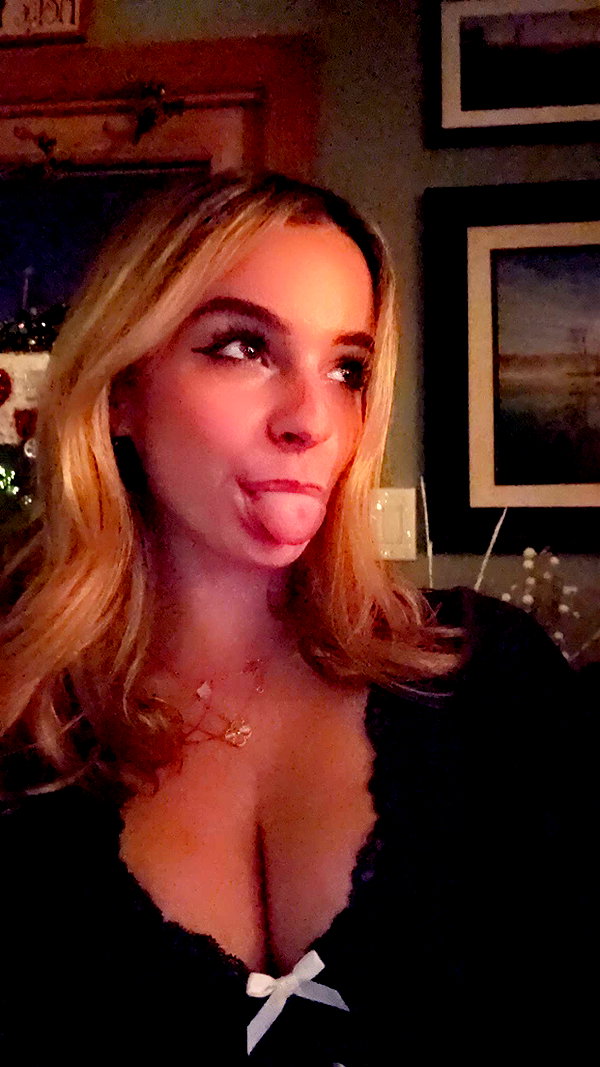kaitlyn_krems snapchat image archive image