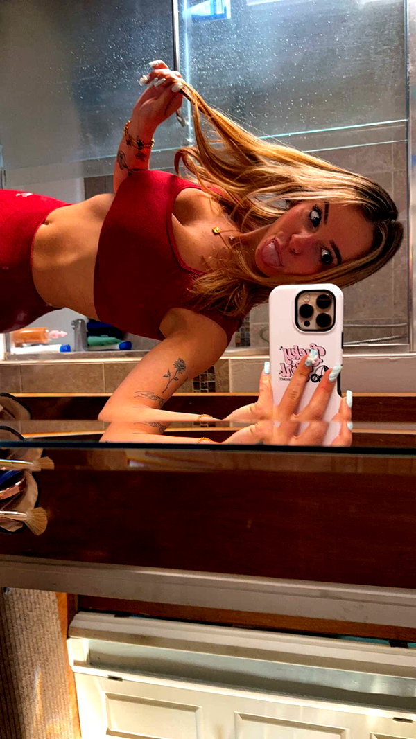 kaitlyn_krems snapchat image archive image