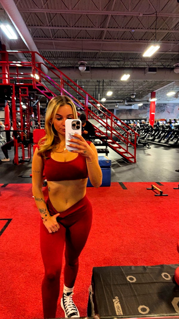kaitlyn_krems snapchat image archive image
