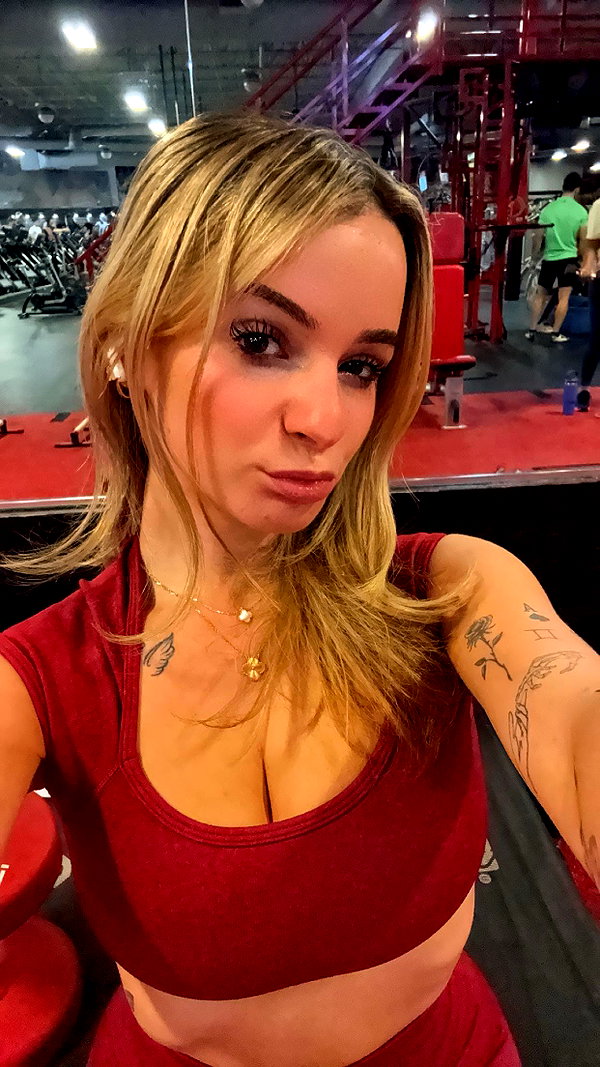 kaitlyn_krems snapchat image archive image
