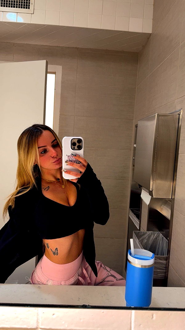 kaitlyn_krems snapchat image archive image
