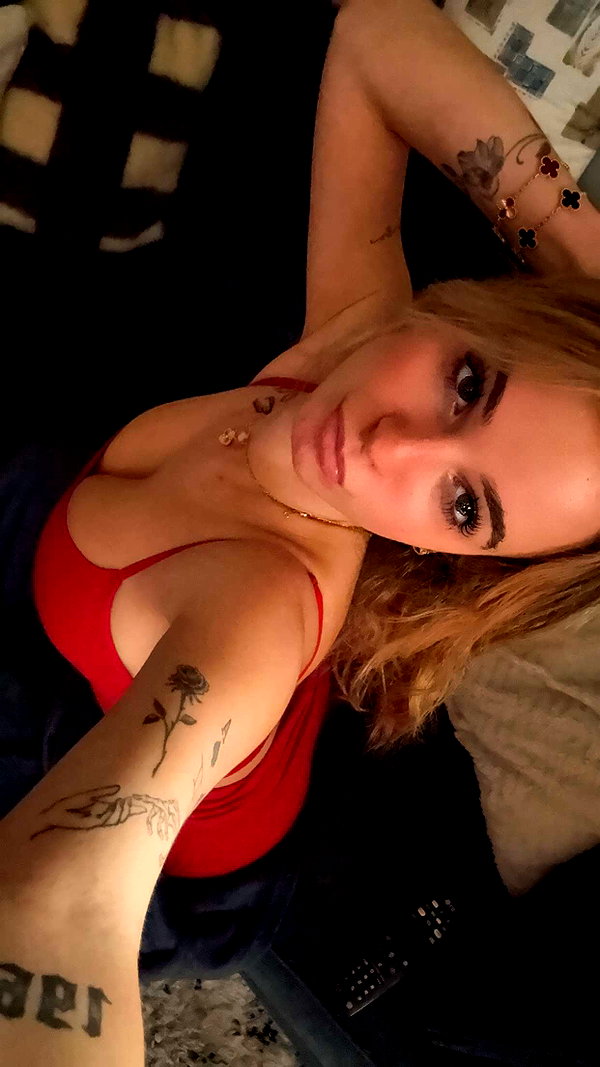 kaitlyn_krems snapchat image archive image
