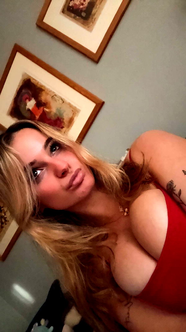 kaitlyn_krems snapchat image archive image