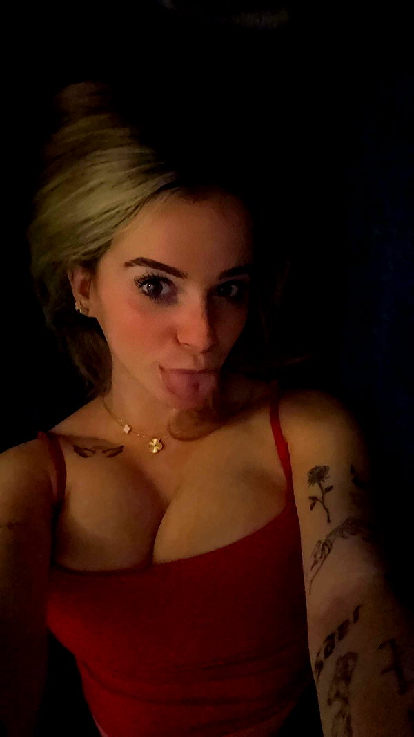 kaitlyn_krems snapchat image archive image