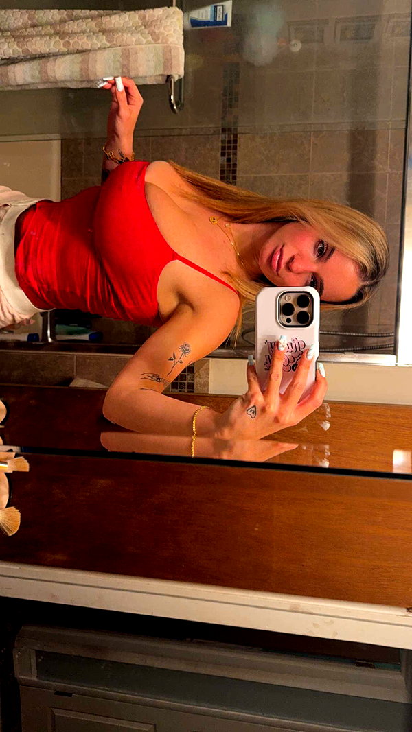 kaitlyn_krems snapchat image archive image