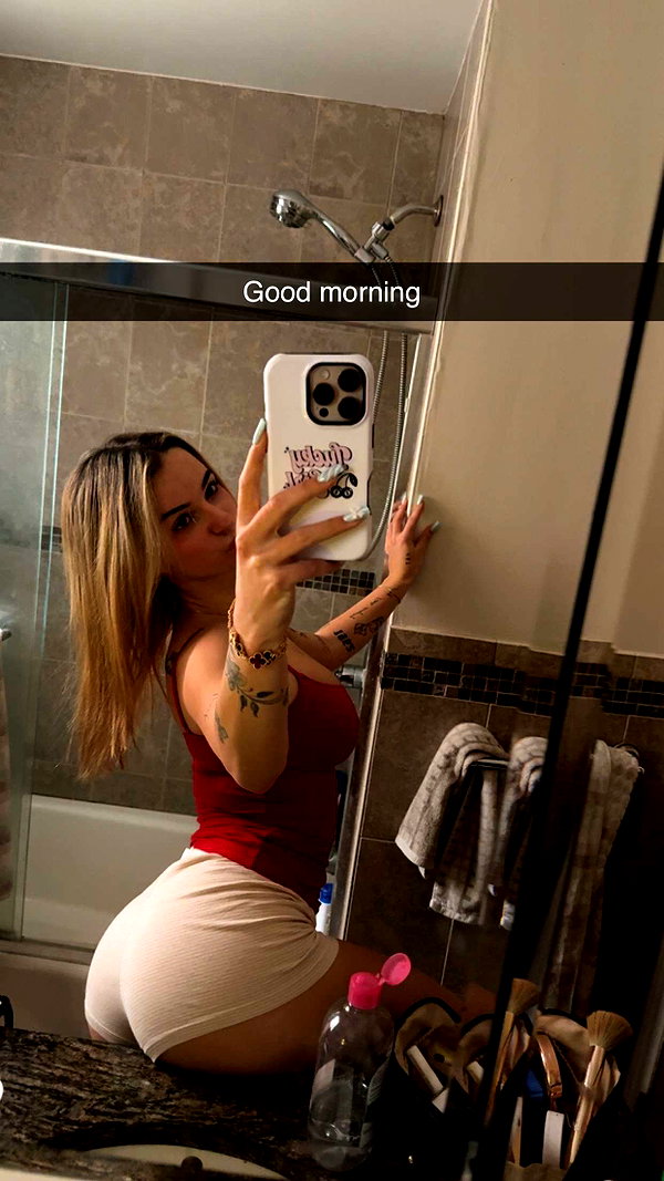 kaitlyn_krems snapchat image archive image