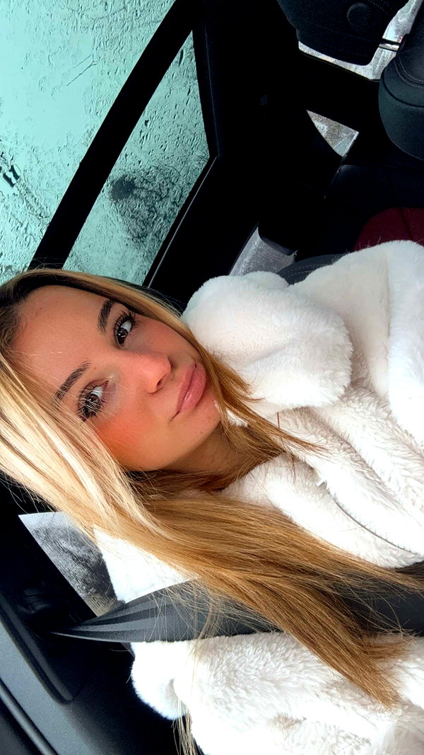 kaitlyn_krems snapchat image archive image