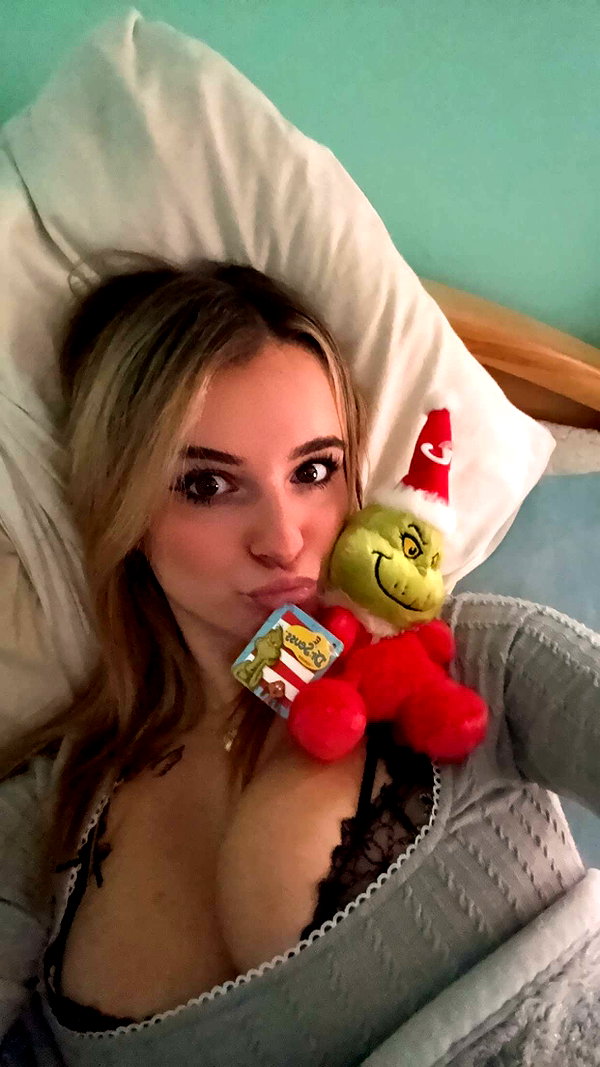 kaitlyn_krems snapchat image archive image