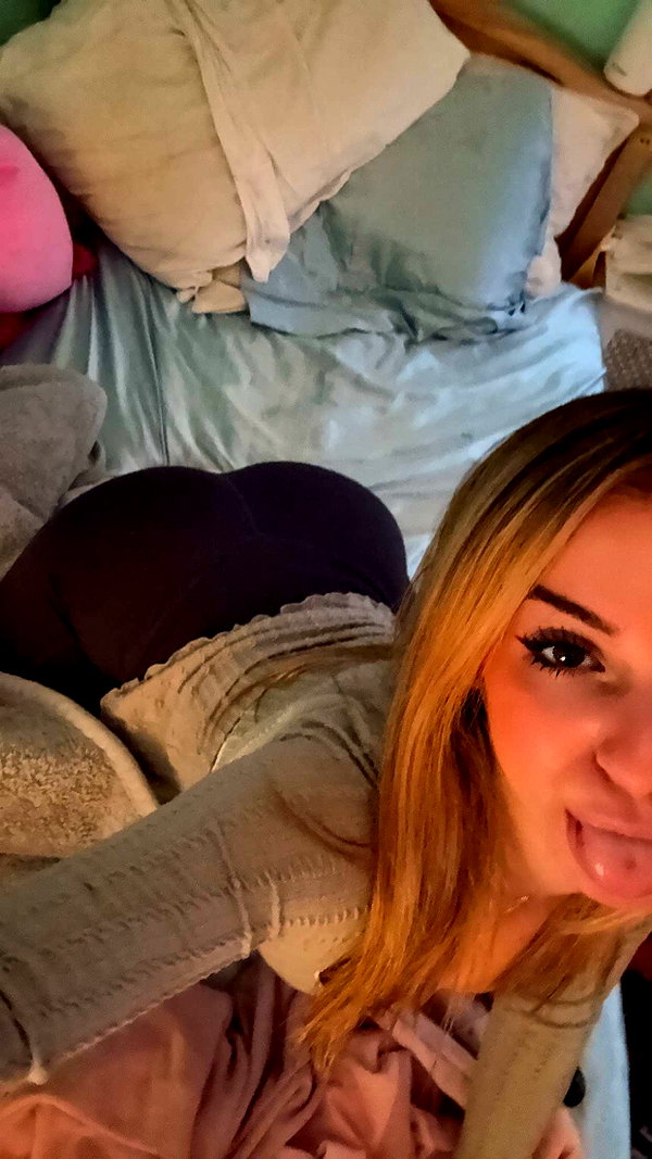 kaitlyn_krems snapchat image archive image
