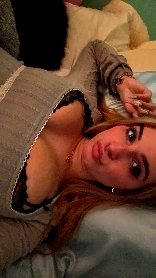 kaitlyn_krems snapchat image archive image