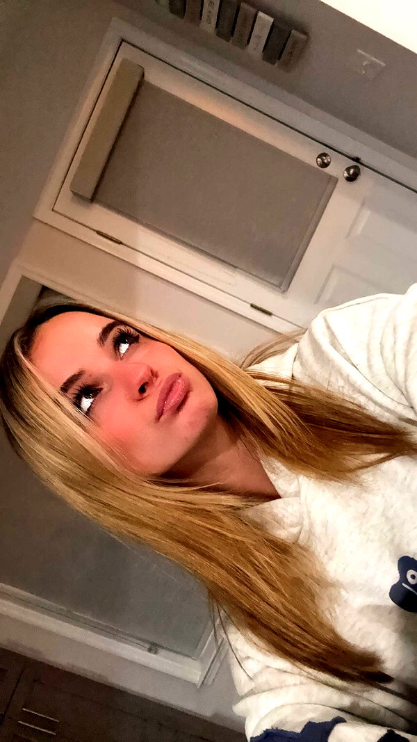 kaitlyn_krems snapchat image archive image