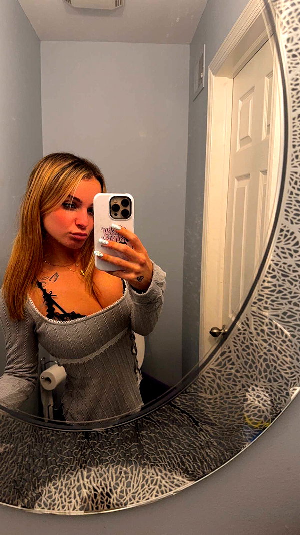 kaitlyn_krems snapchat image archive image