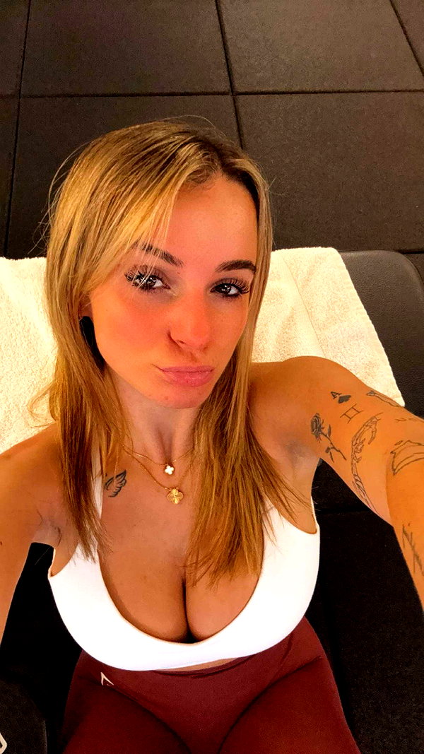 kaitlyn_krems snapchat image archive image