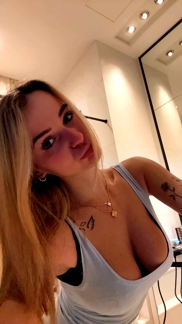 kaitlyn_krems snapchat image archive image