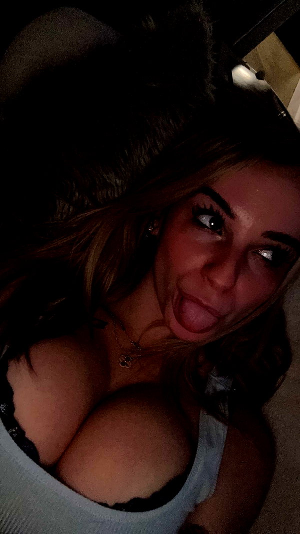 kaitlyn_krems snapchat image archive image