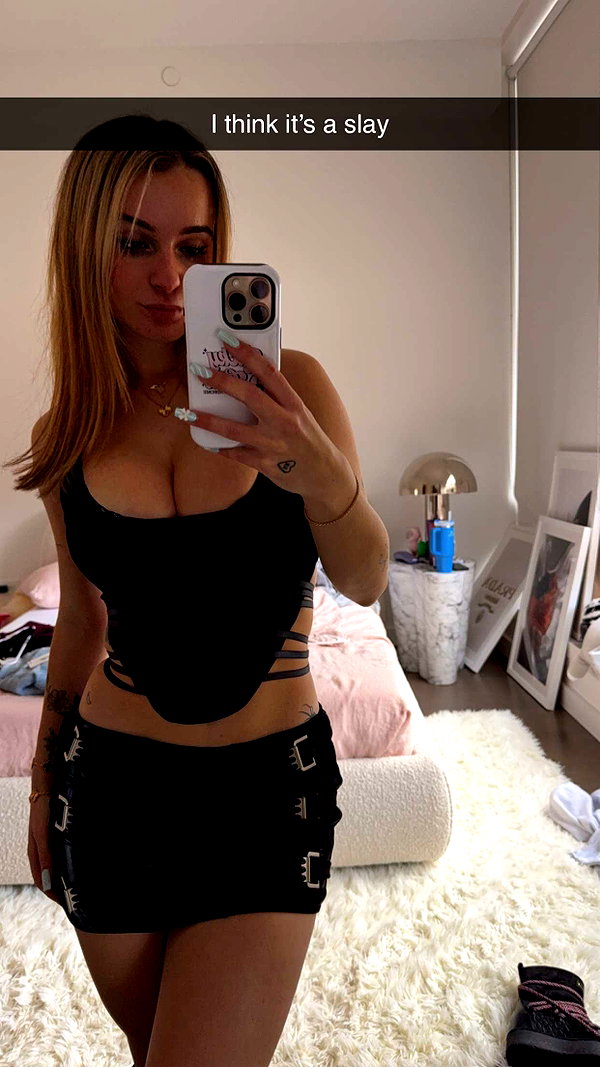 kaitlyn_krems snapchat image archive image