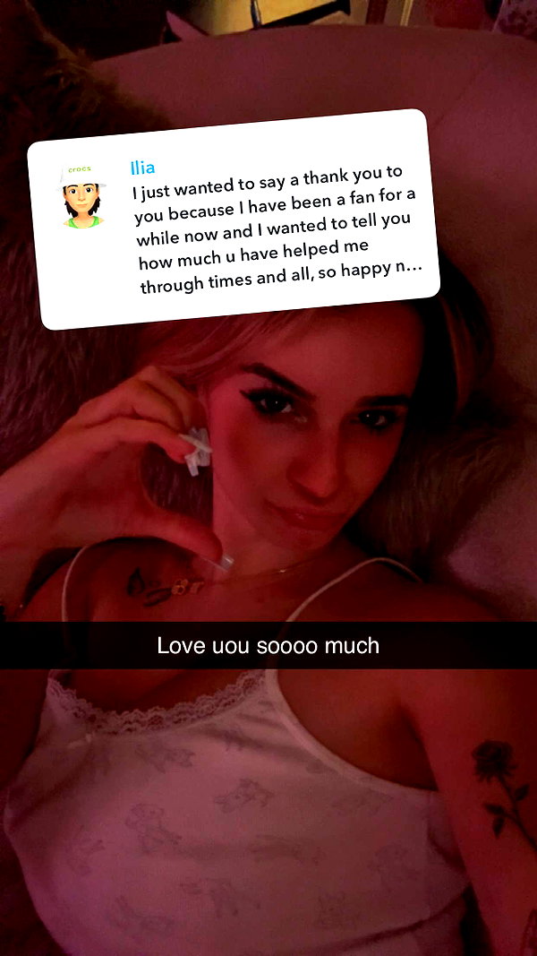 kaitlyn_krems snapchat image archive image