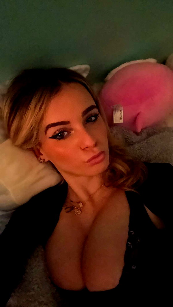 kaitlyn_krems snapchat image archive image