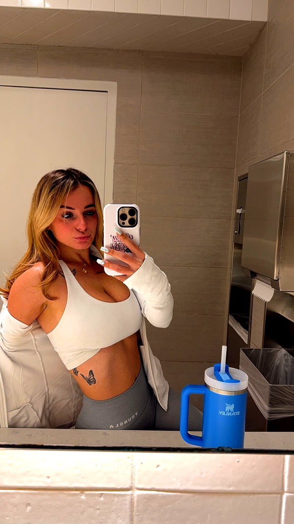 kaitlyn_krems snapchat image archive image