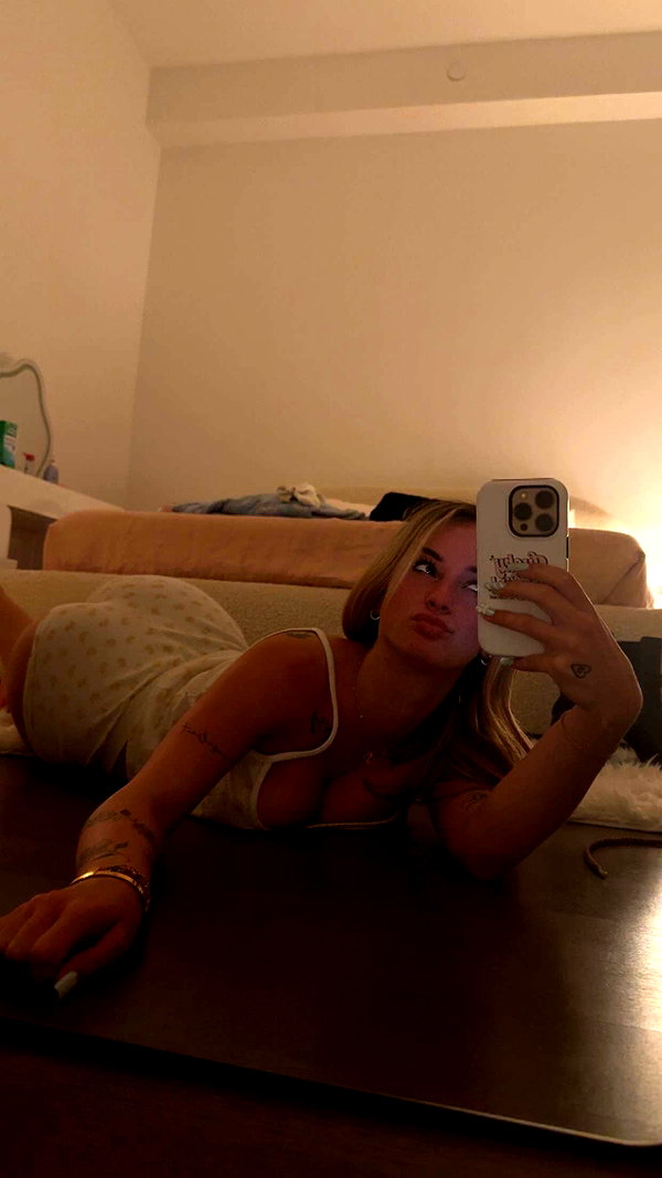 kaitlyn_krems snapchat image archive image