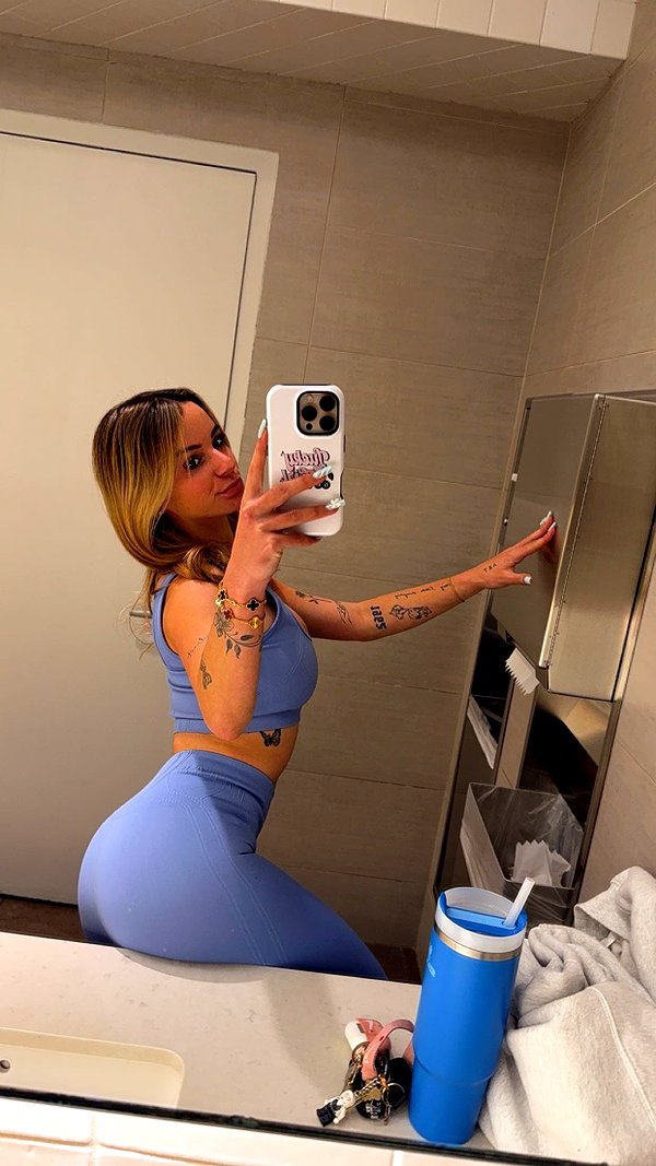 kaitlyn_krems snapchat image archive image