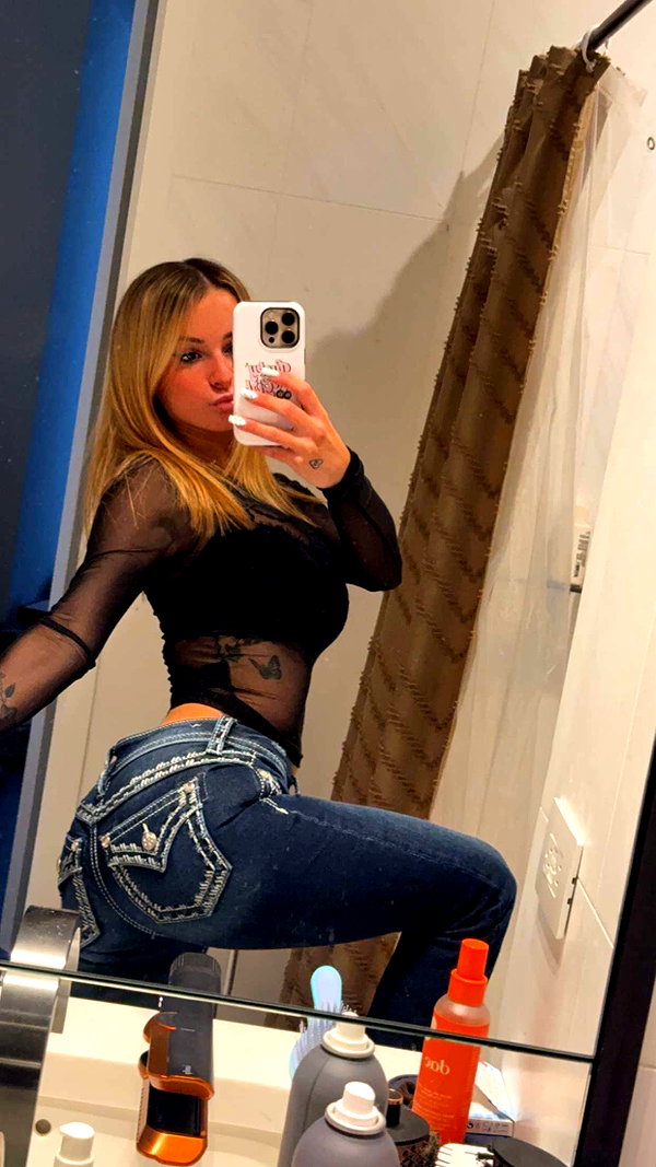 kaitlyn_krems snapchat image archive image