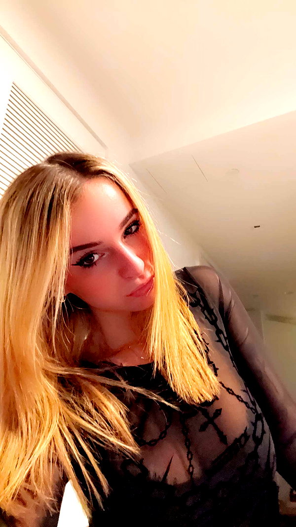 kaitlyn_krems snapchat image archive image