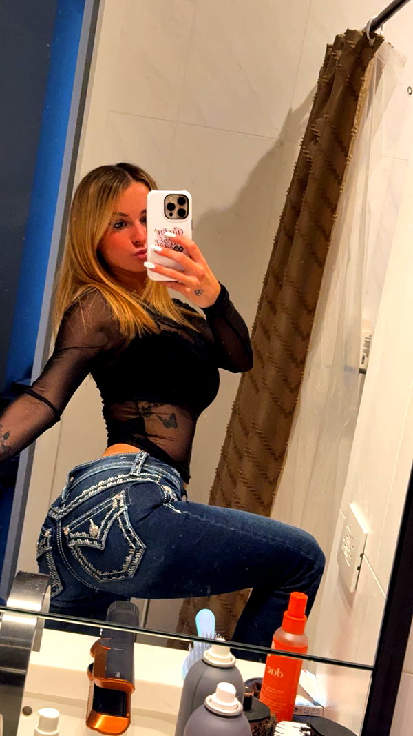 kaitlyn_krems snapchat image archive image
