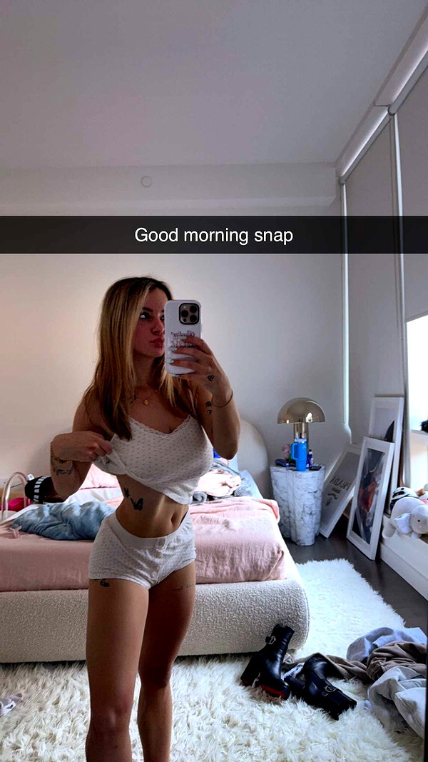 kaitlyn_krems snapchat image archive image