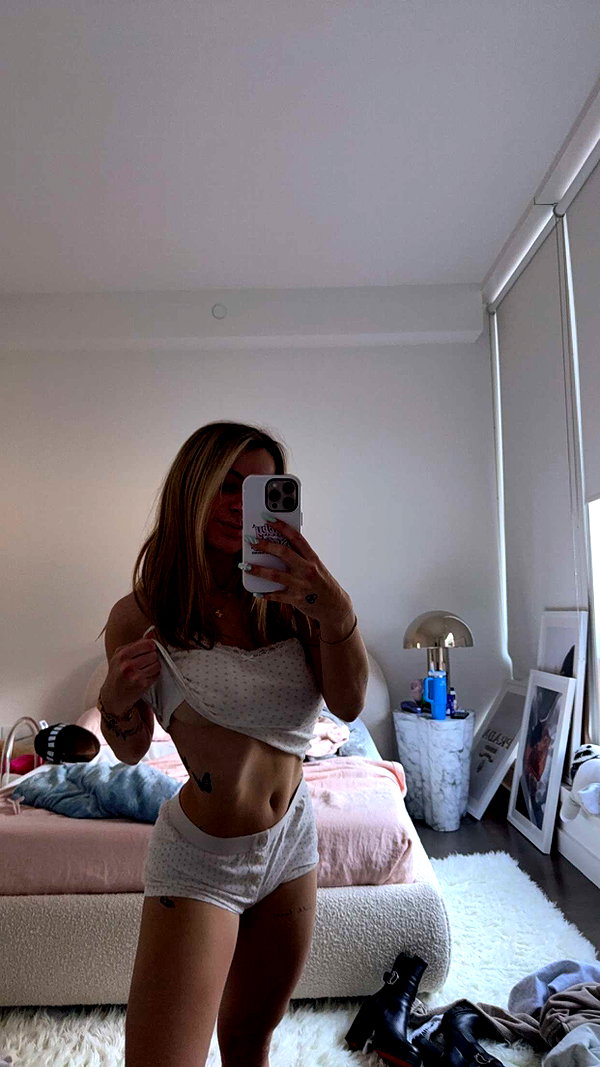 kaitlyn_krems snapchat image archive image
