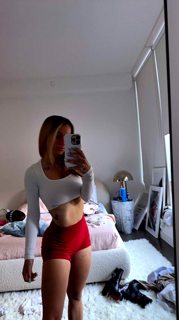 kaitlyn_krems snapchat image archive image