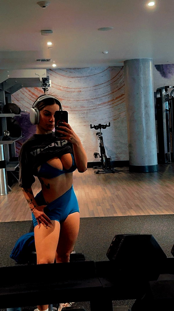 kaitlyn_krems snapchat image archive image