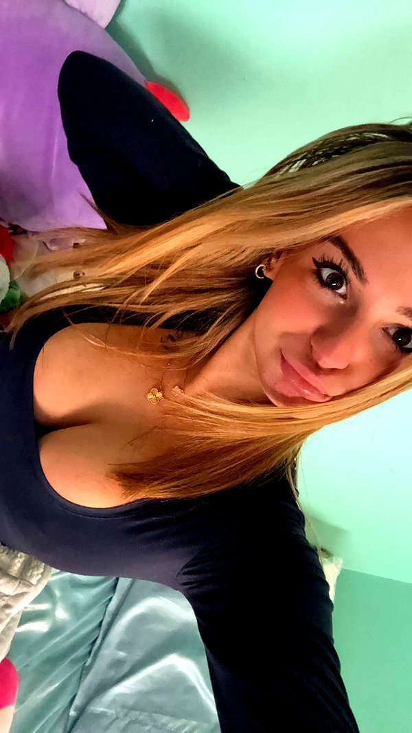 kaitlyn_krems snapchat image archive image