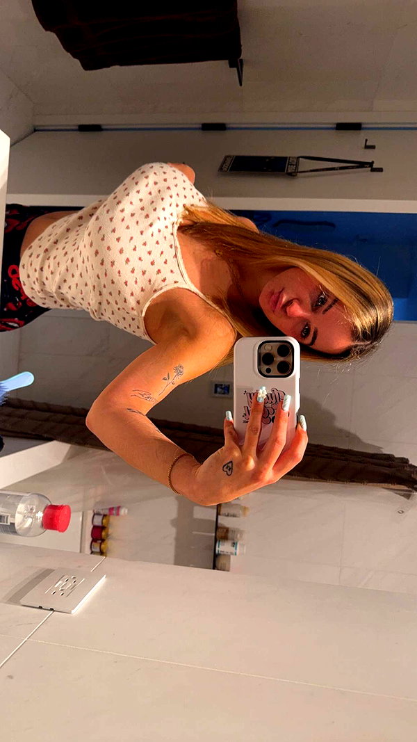 kaitlyn_krems snapchat image archive image