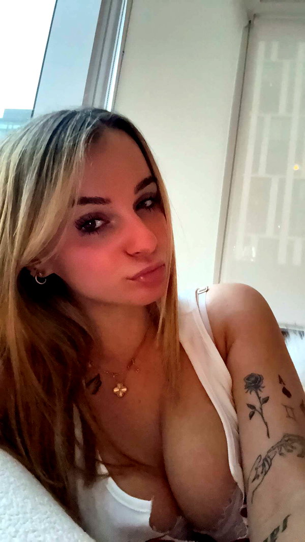 kaitlyn_krems snapchat image archive image