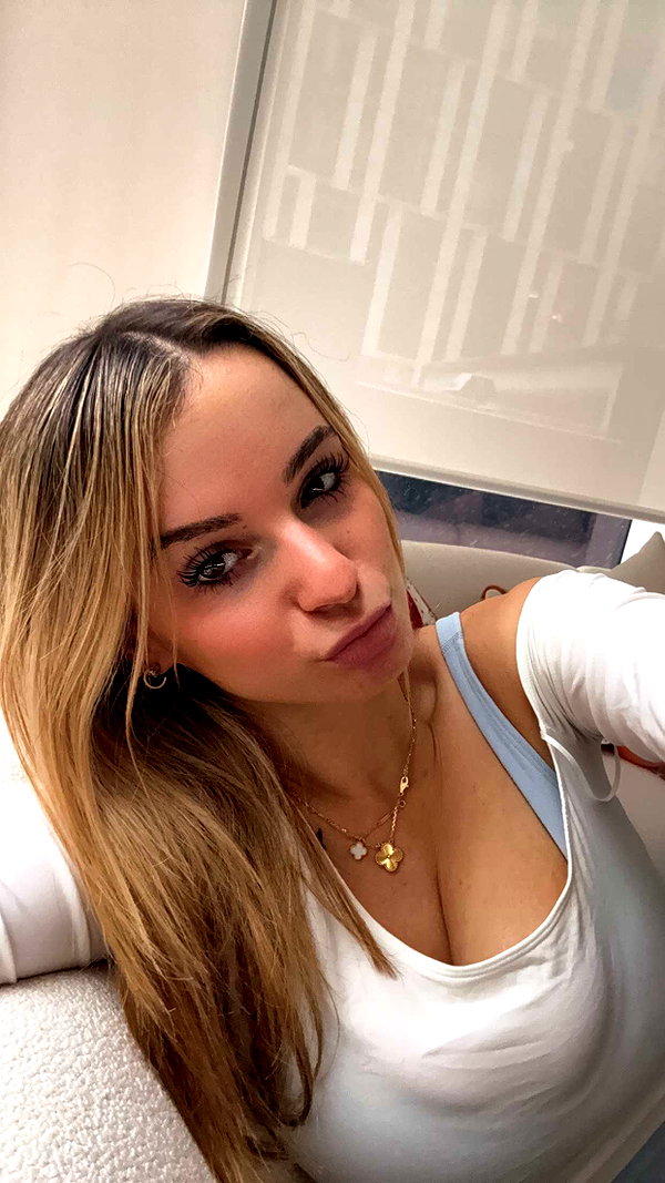 kaitlyn_krems snapchat image archive image