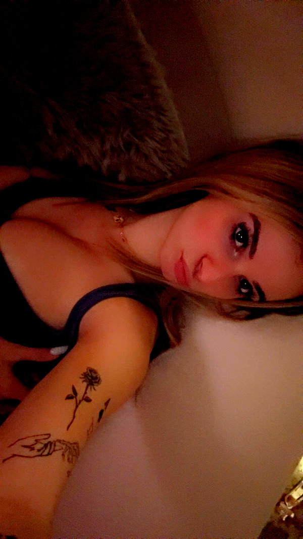 kaitlyn_krems snapchat image archive image