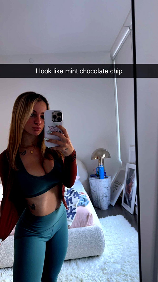 kaitlyn_krems snapchat image archive image