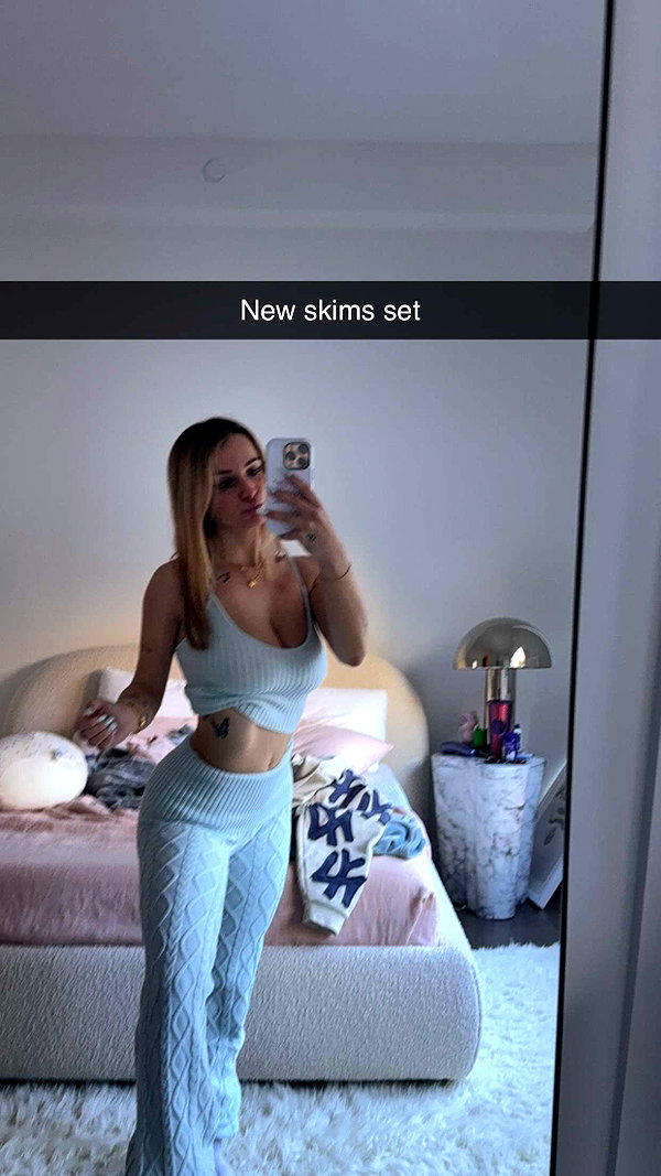 kaitlyn_krems snapchat image archive image
