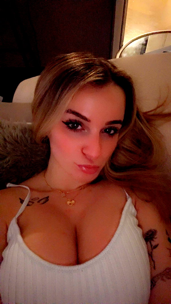 kaitlyn_krems snapchat image archive image