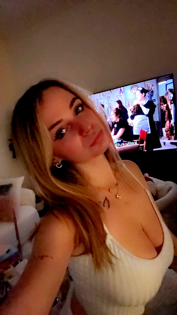 kaitlyn_krems snapchat image archive image