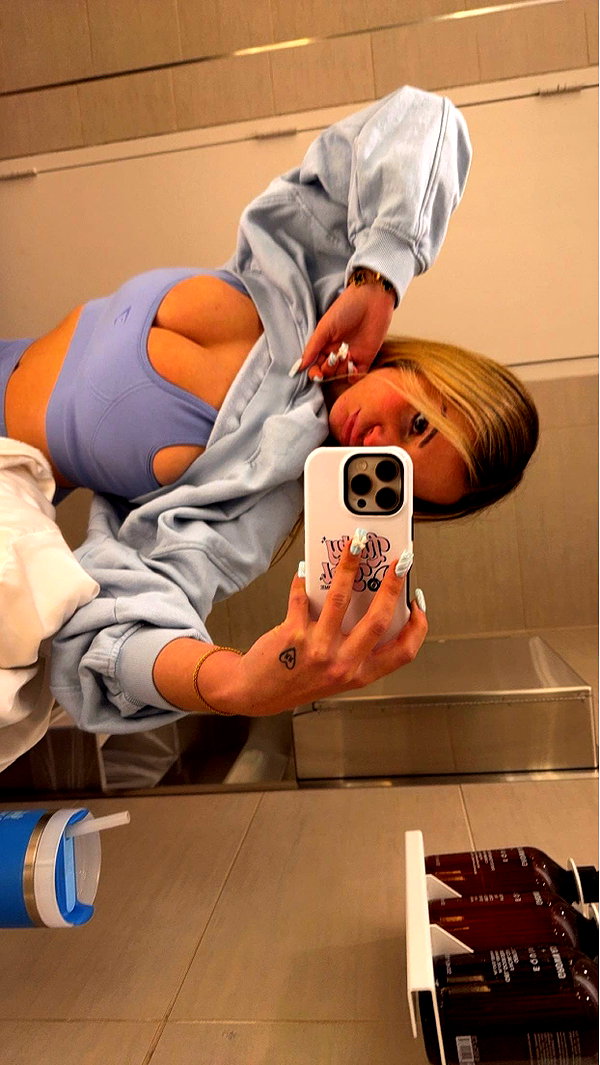 kaitlyn_krems snapchat image archive image