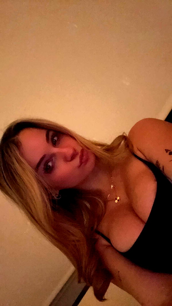 kaitlyn_krems snapchat image archive image
