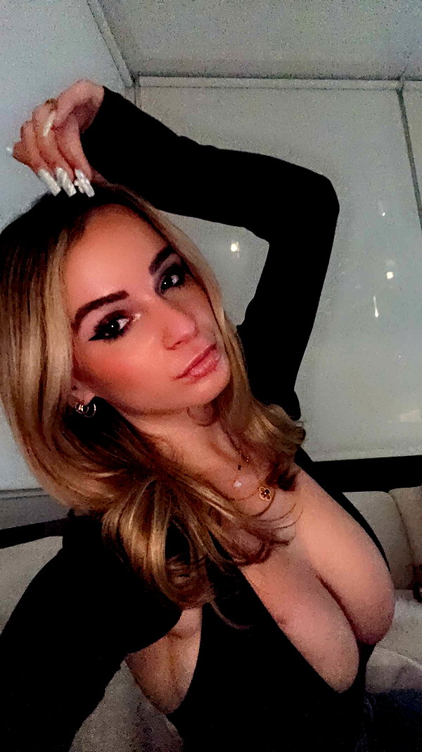 kaitlyn_krems snapchat image archive image