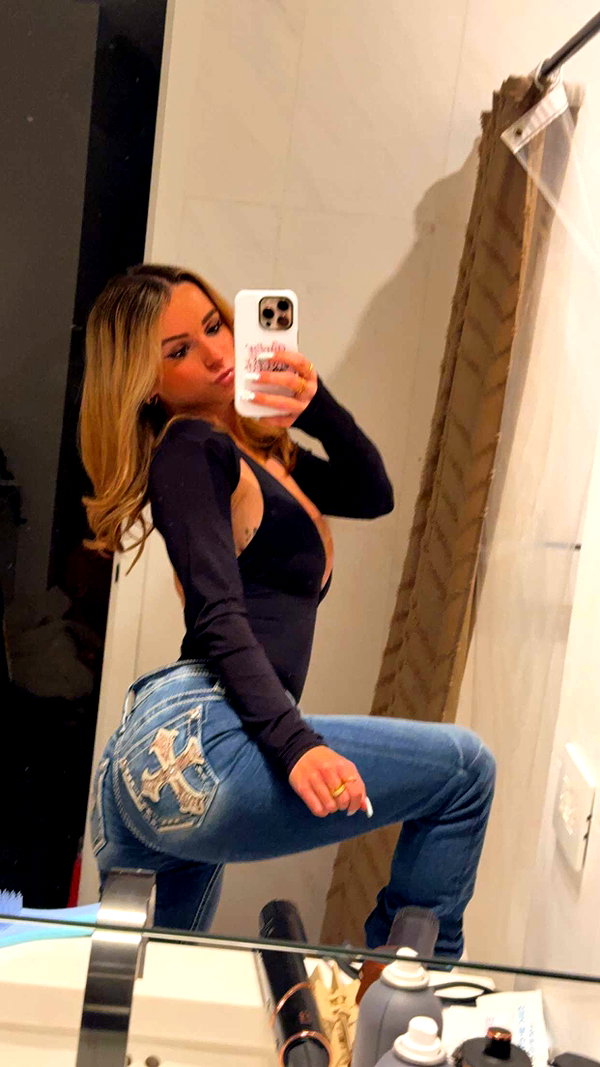 kaitlyn_krems snapchat image archive image