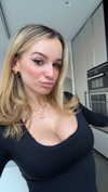 kaitlyn_krems Altpins Profile Picture