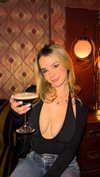 kaitlyn_krems Altpins Profile Picture